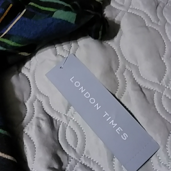 London Times Short Sleeve Plaid Knit Dress - Picture 2 of 6